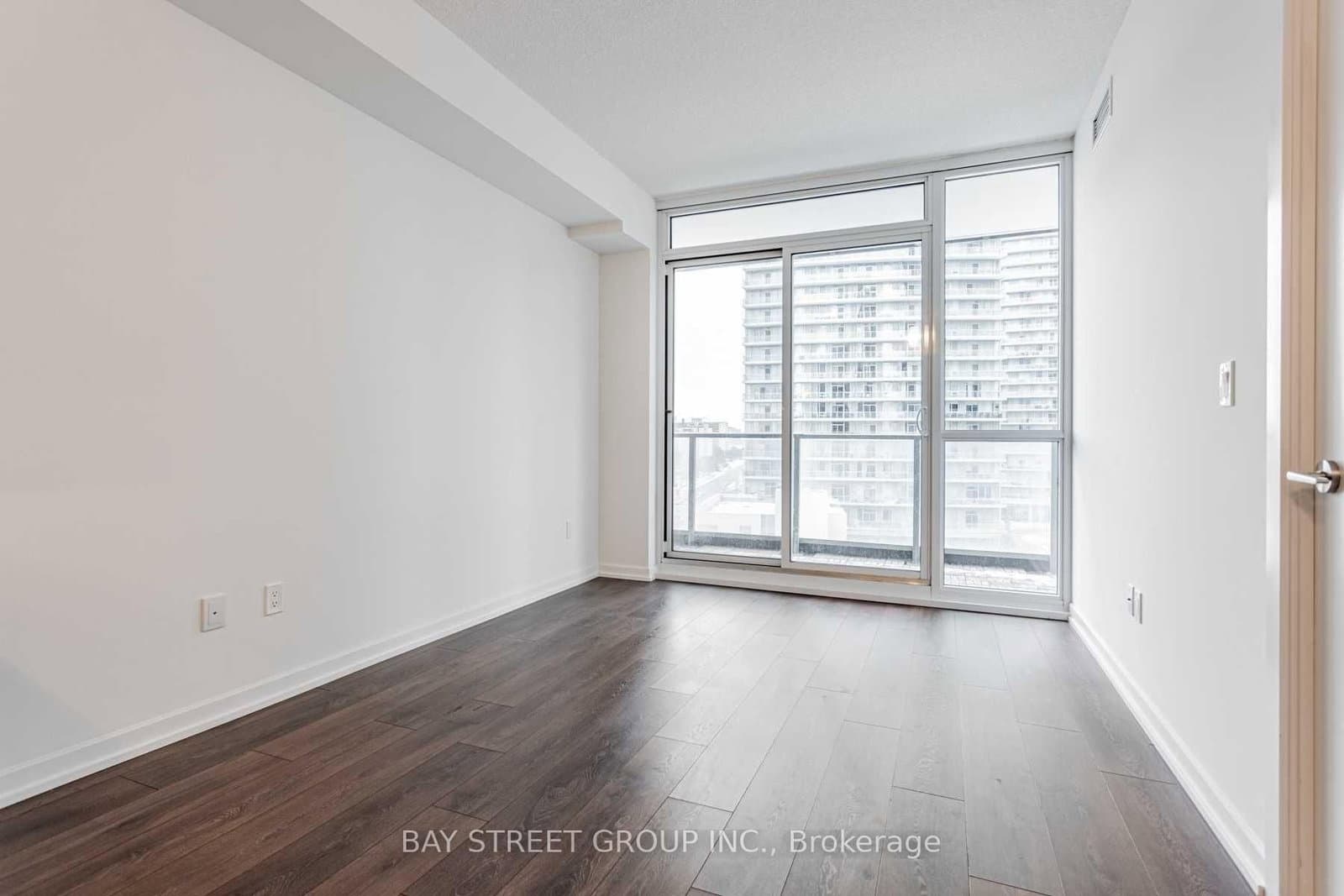 52 Forest Manor Road, Unit 1204 thumbnail 3