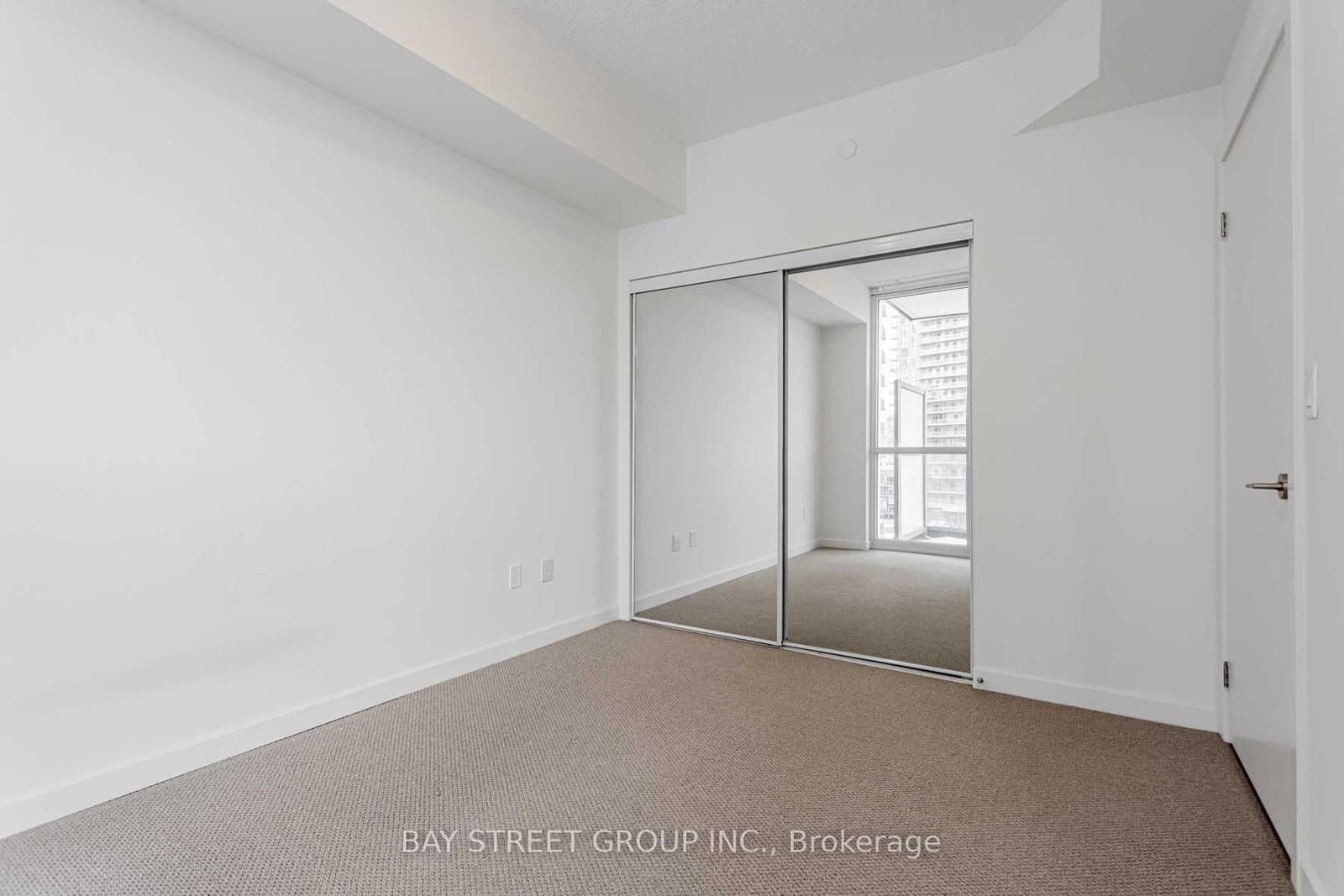 52 Forest Manor Road, Unit 1204 thumbnail 4