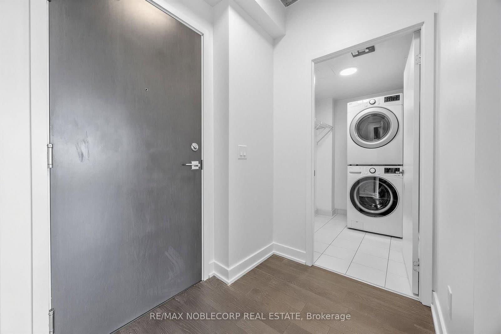 20 Minowan Miikan Lane, Unit 1006 thumbnail 4