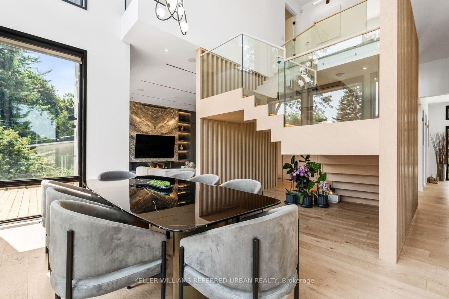 27 Berkinshaw Crescent thumbnail 13