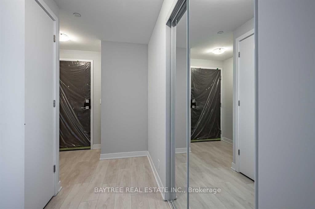 2221 Yonge Street, Unit 4008 thumbnail 5