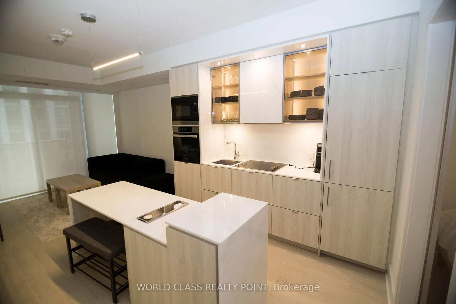 11 Yorkville Avenue, Unit 1807 thumbnail 21