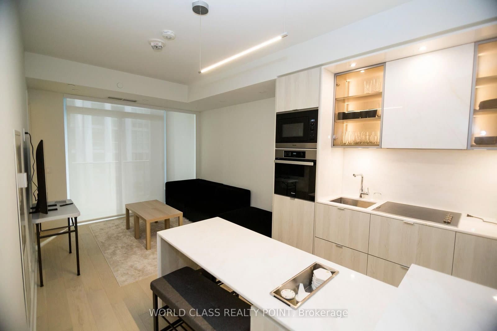 11 Yorkville Avenue, Unit 1807 thumbnail 25