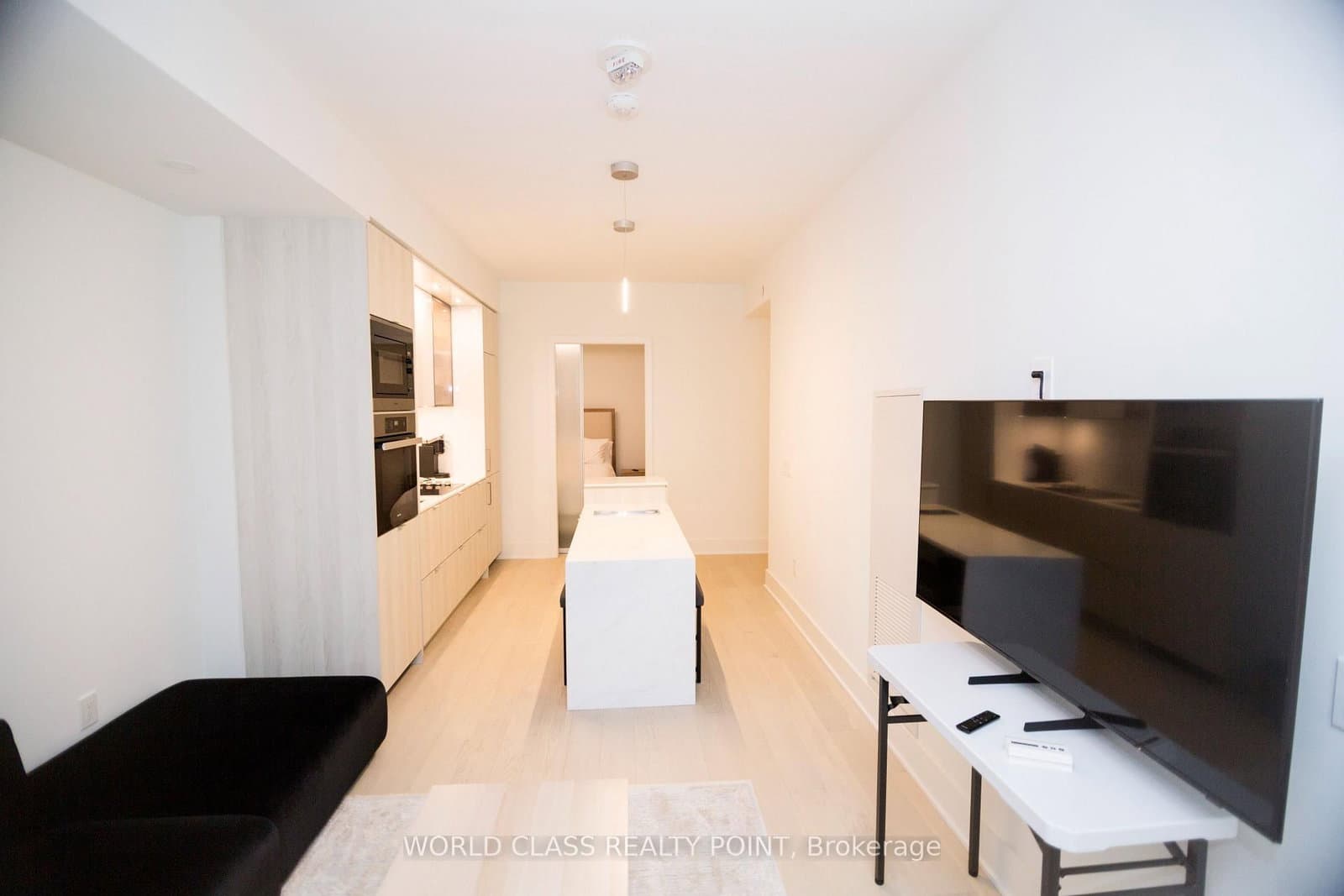 11 Yorkville Avenue, Unit 1807 thumbnail 30