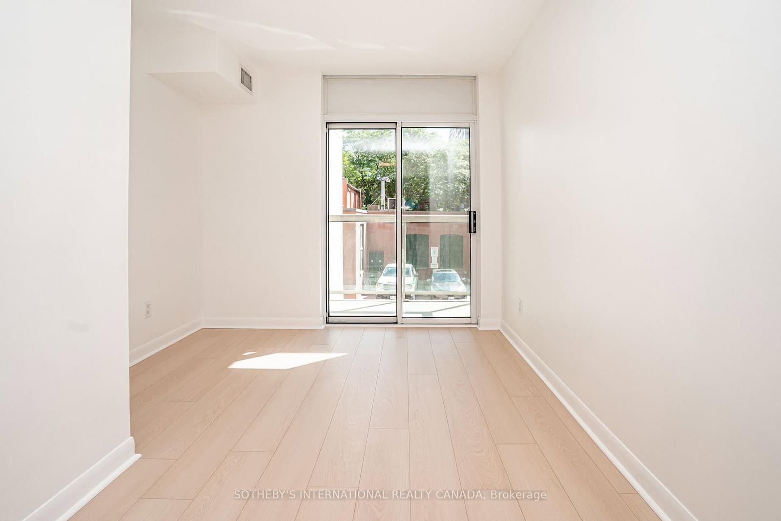 323 Richmond Street E, Unit 224 thumbnail 19