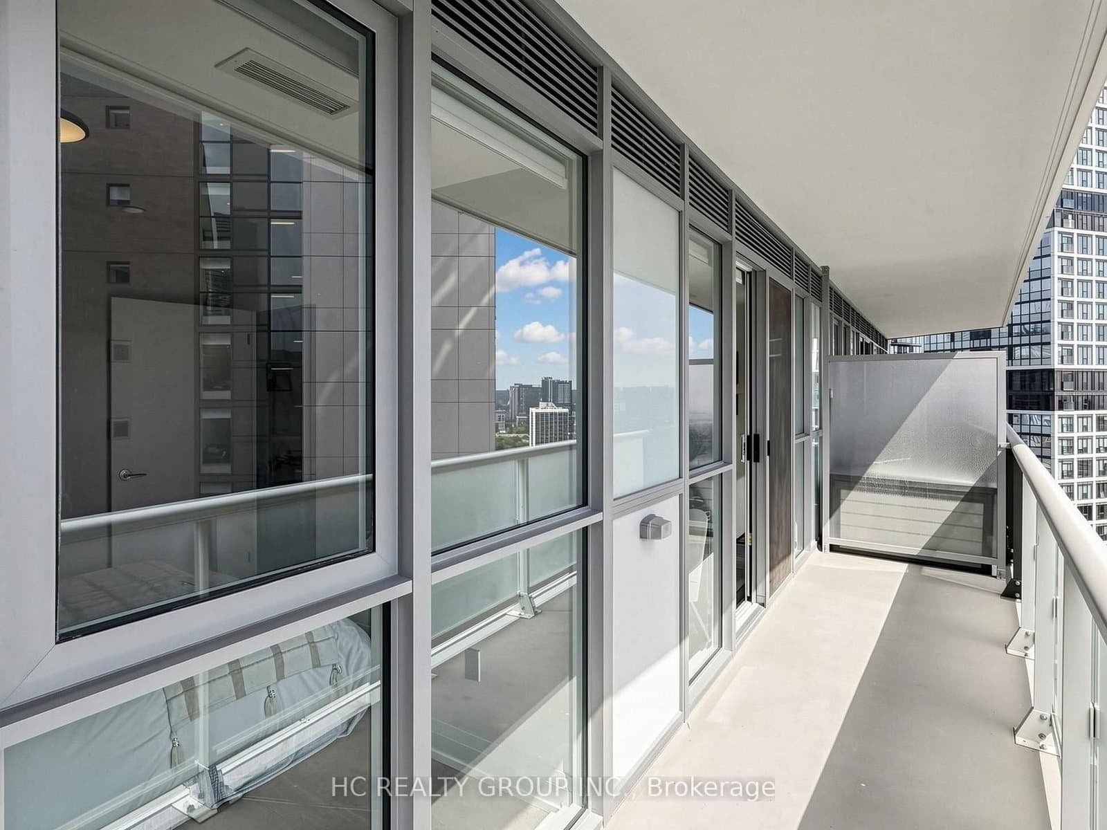 77 Mutual Street, Unit 2703 thumbnail 20