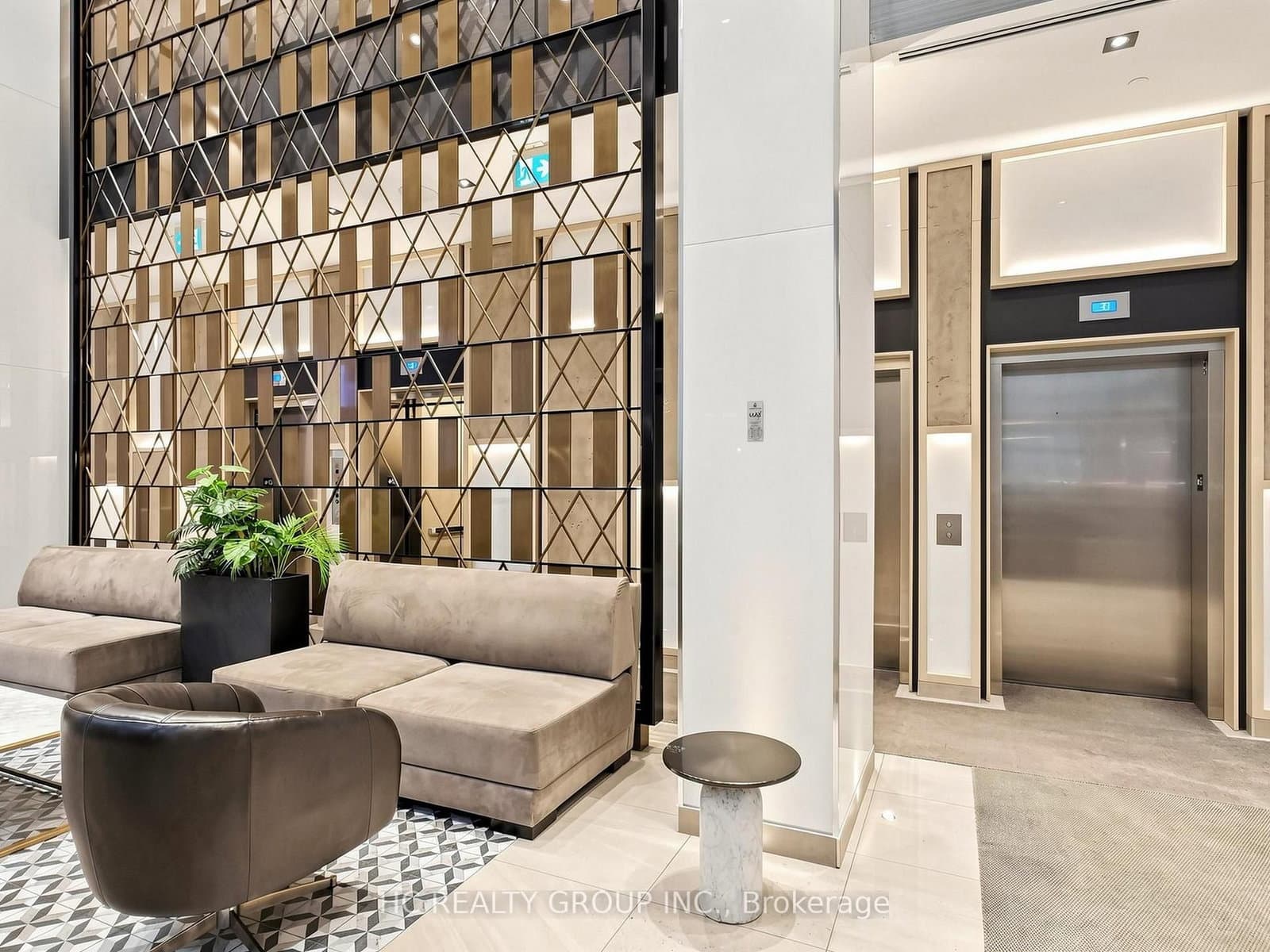 77 Mutual Street, Unit 2703 thumbnail 3