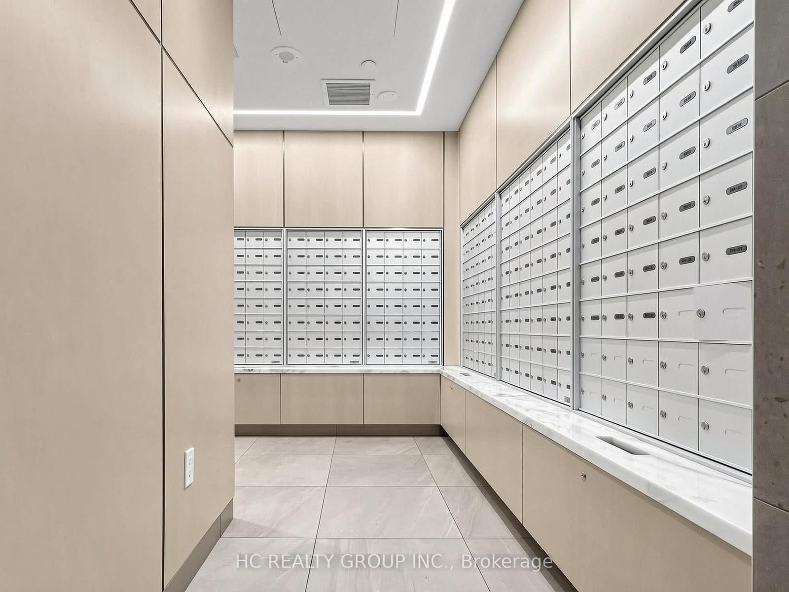 77 Mutual Street, Unit 2703 thumbnail 32