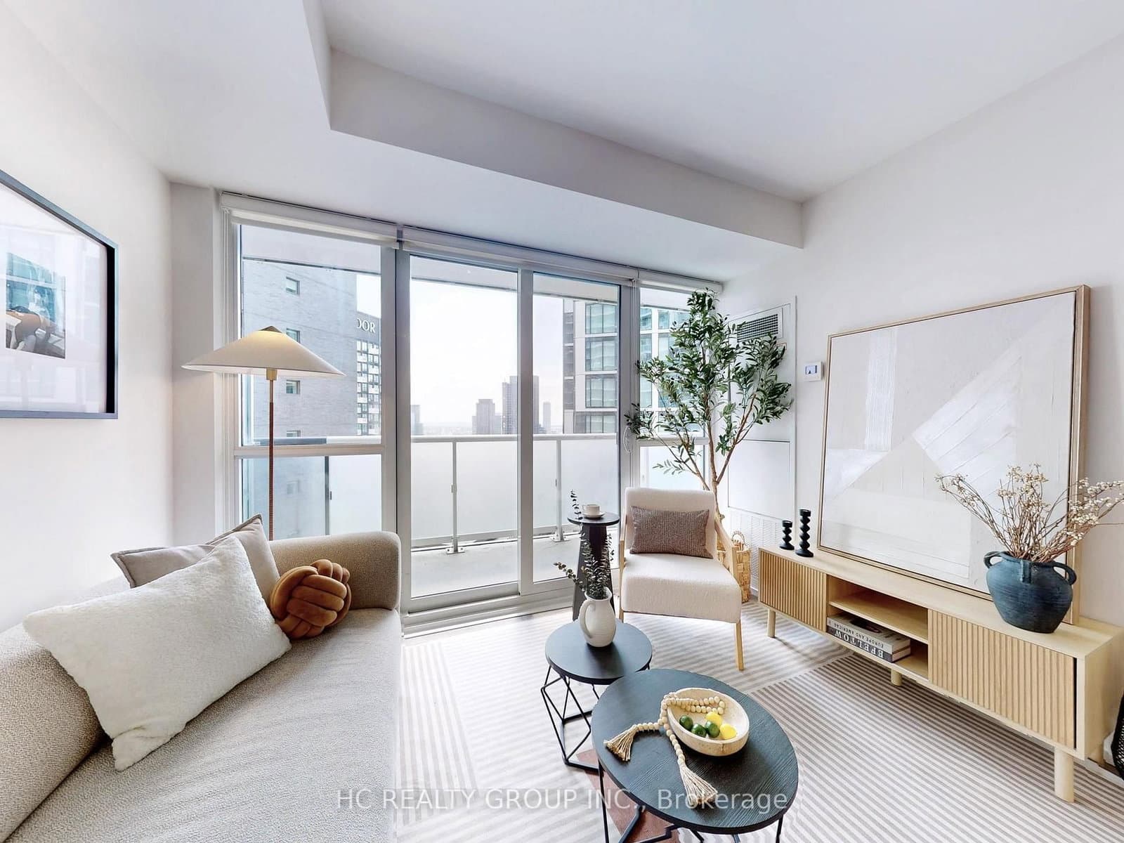 77 Mutual Street, Unit 2703 thumbnail 4