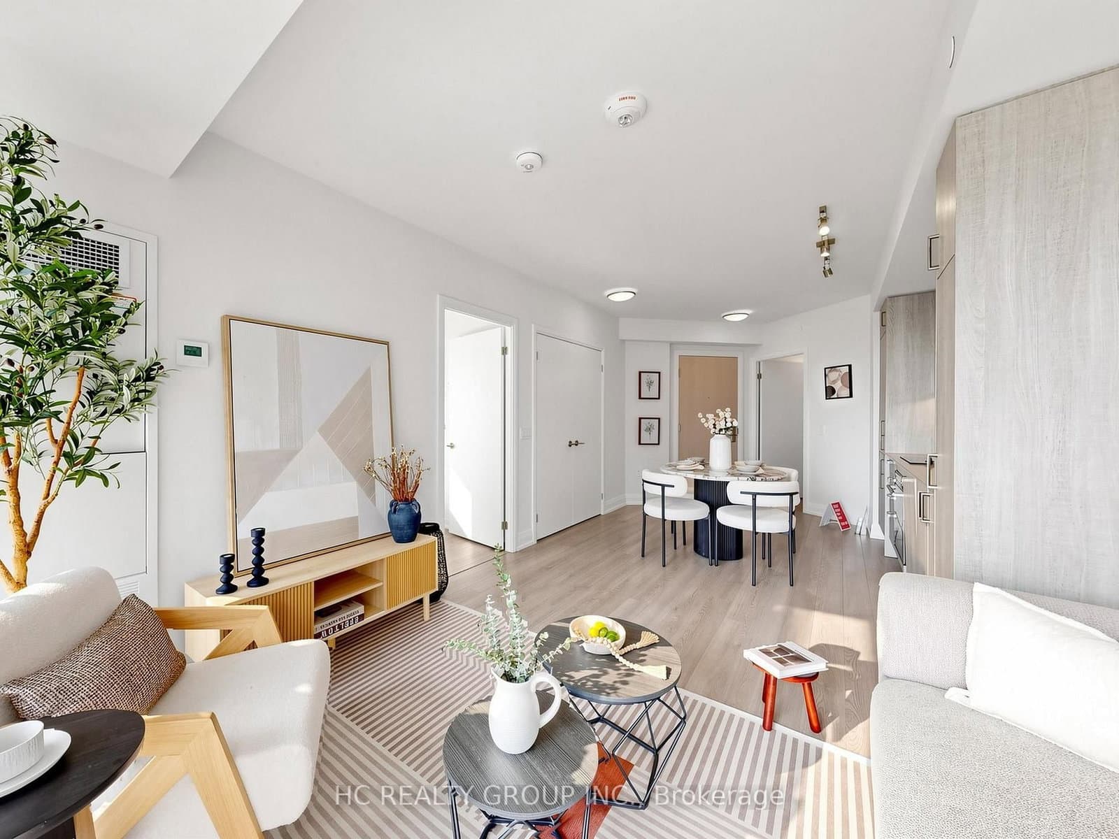 77 Mutual Street, Unit 2703 thumbnail 5