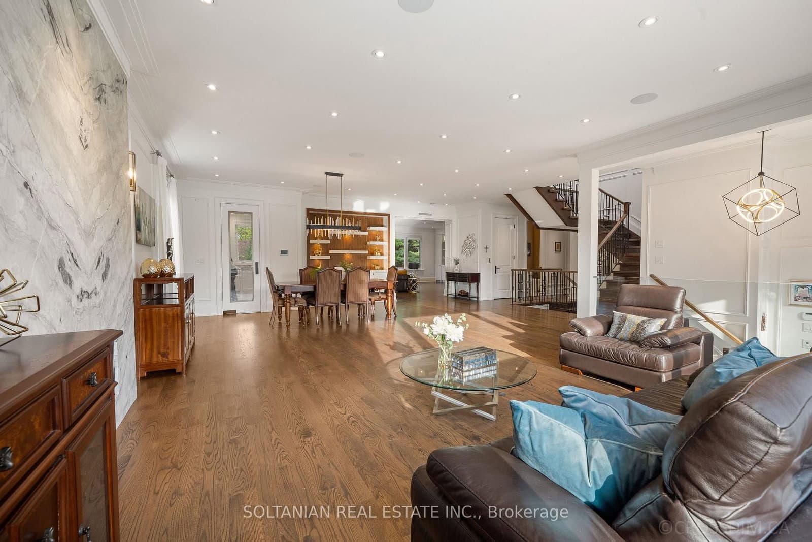 15 Calvin Avenue thumbnail 3