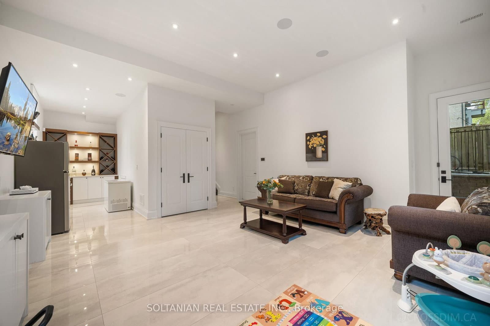 15 Calvin Avenue thumbnail 36