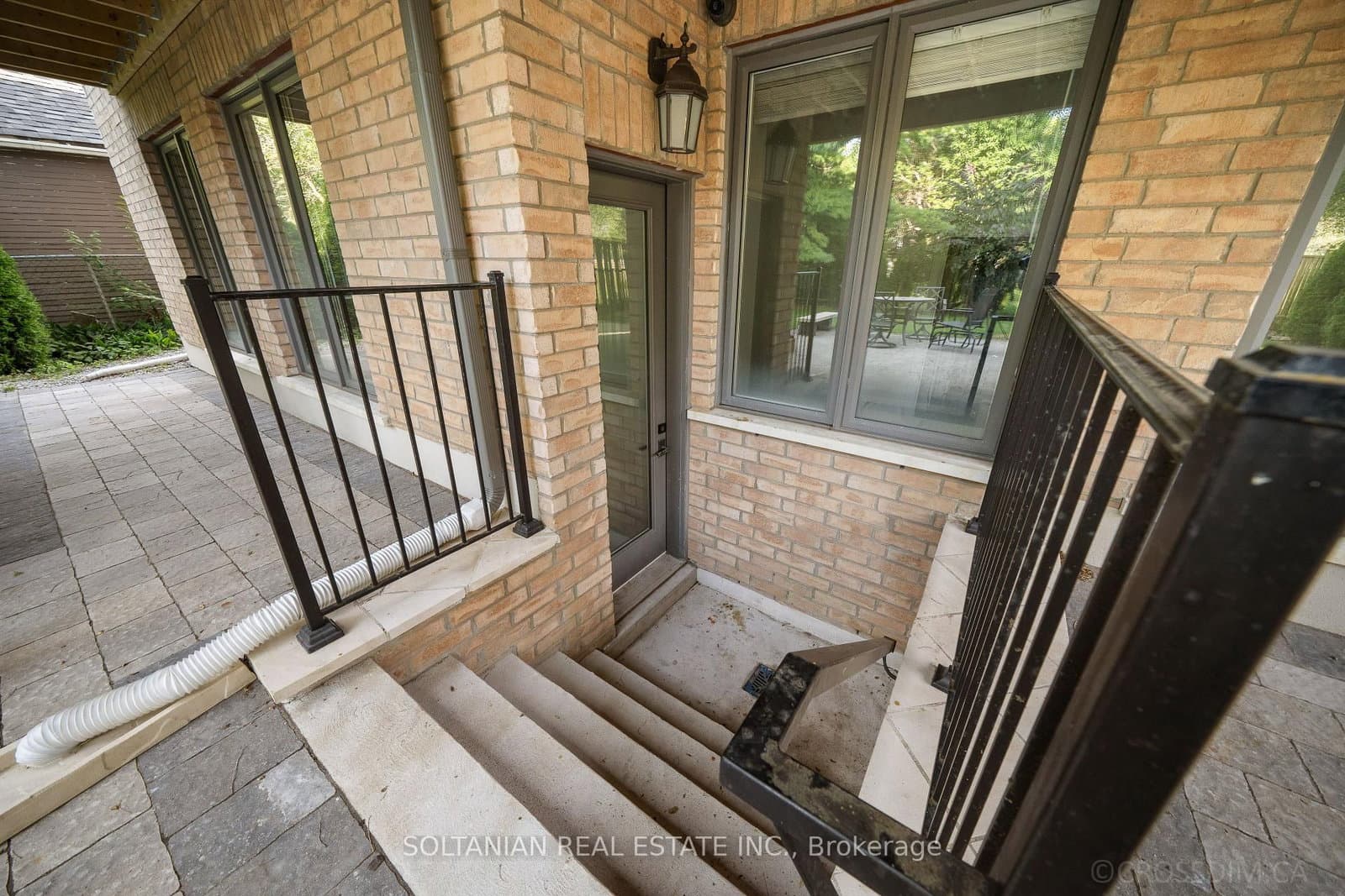 15 Calvin Avenue thumbnail 47