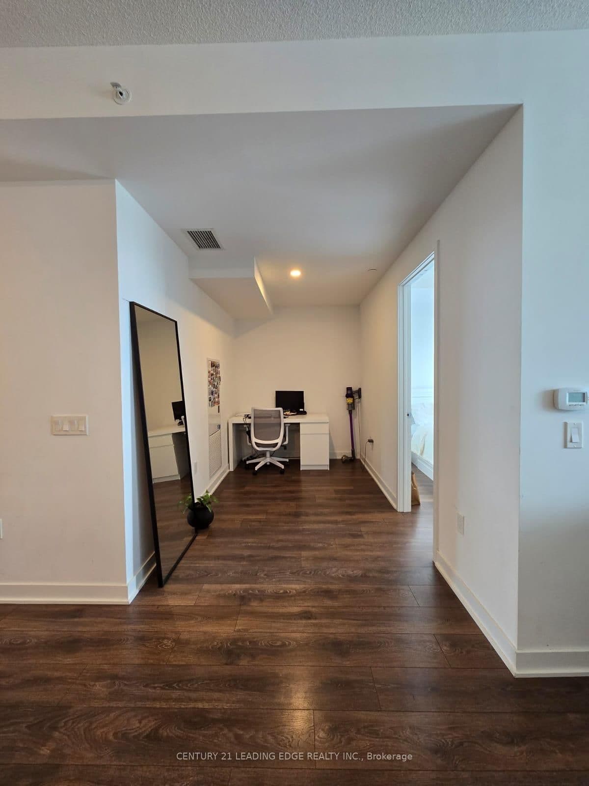 125 Blue Jays Way, Unit 3303 thumbnail 10