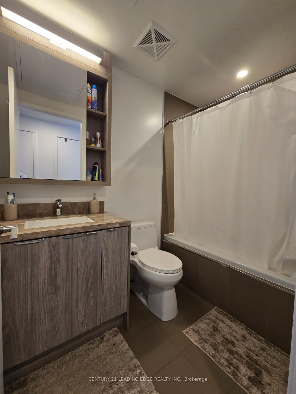 125 Blue Jays Way, Unit 3303 thumbnail 11