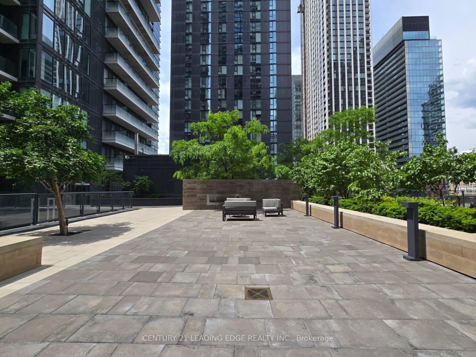 125 Blue Jays Way, Unit 3303 thumbnail 8