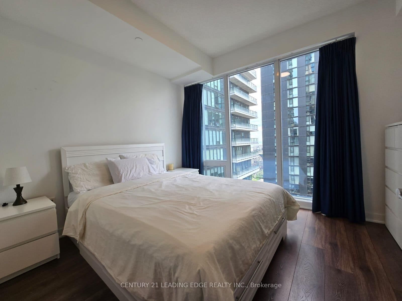 125 Blue Jays Way, Unit 3303 thumbnail 9