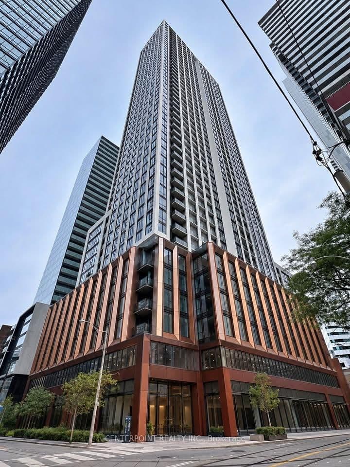400 King Street W, Unit 1117