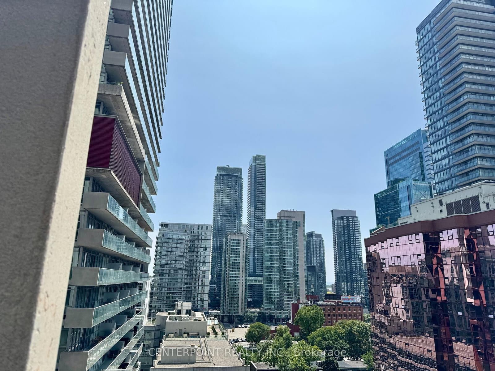 400 King Street W, Unit 1117 thumbnail 13