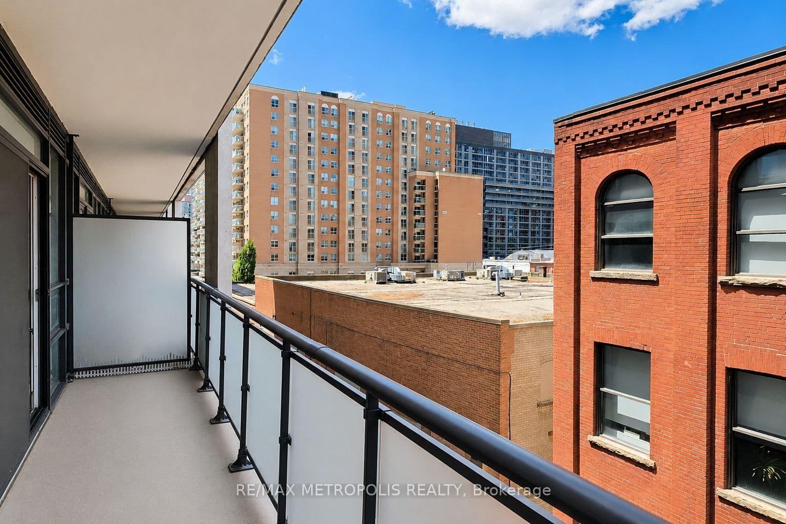 460 Adelaide Street E, Unit 520 thumbnail 35