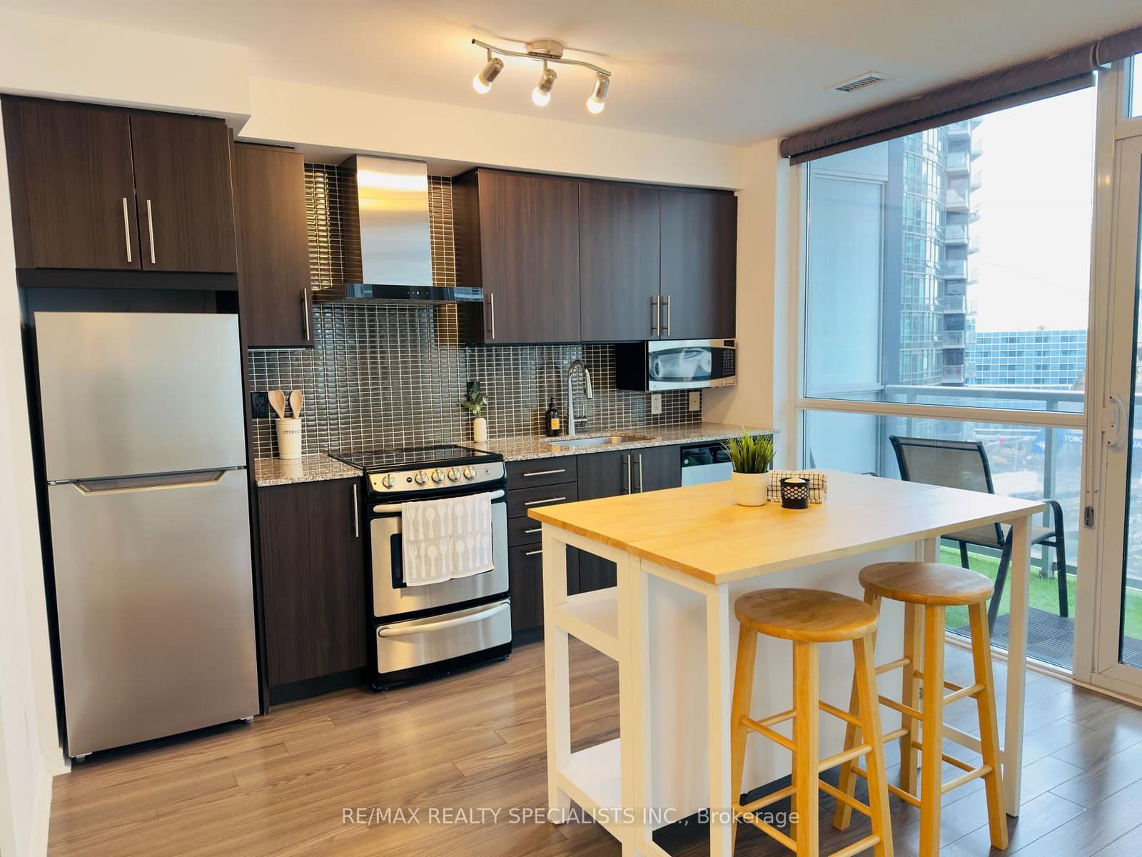 352 Front Street, Unit 1007 thumbnail 4