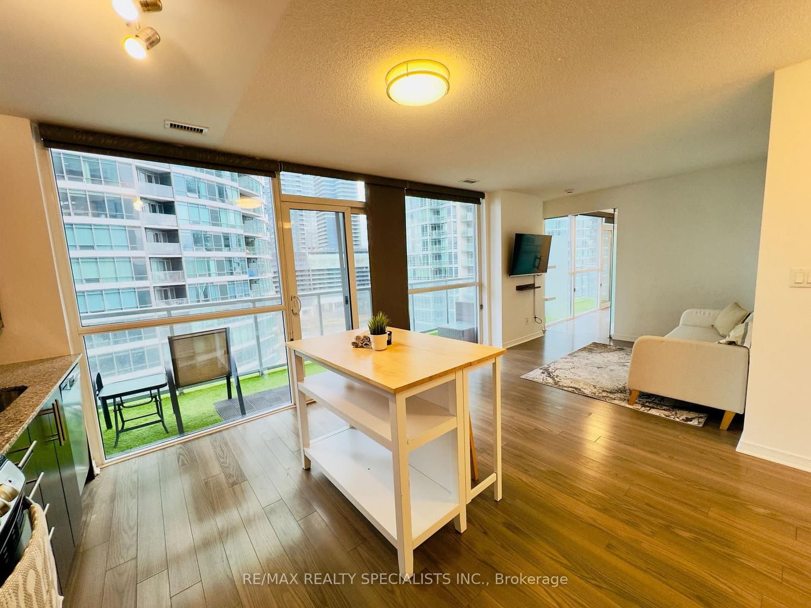 352 Front Street, Unit 1007 thumbnail 8
