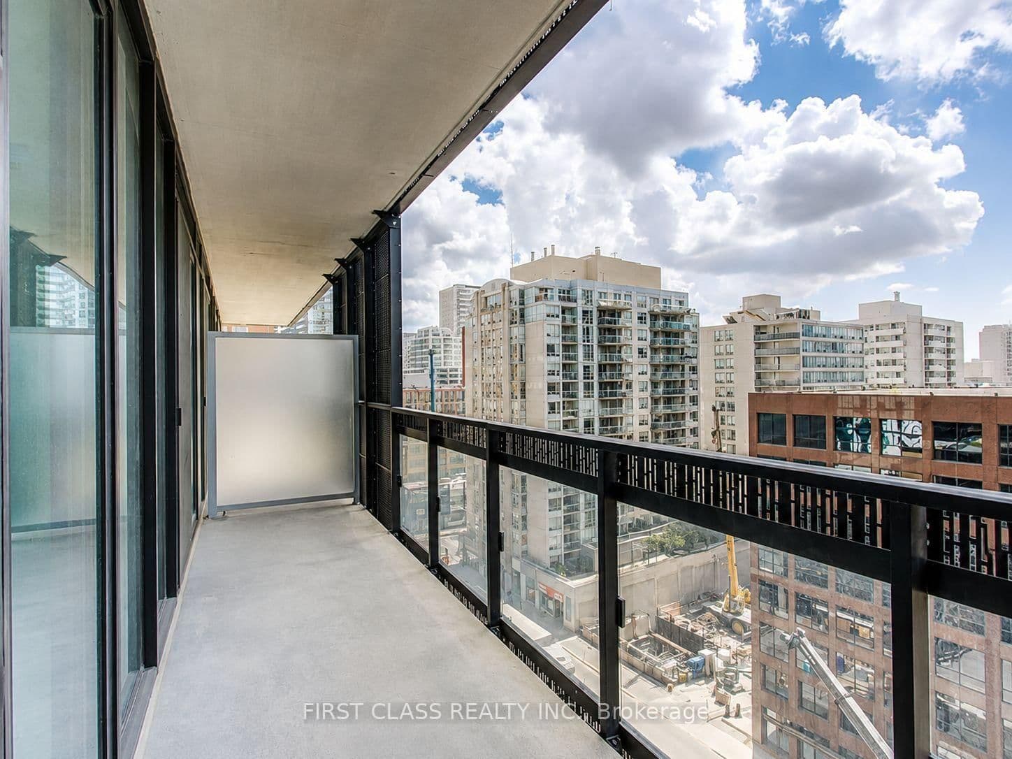 8 Eglinton Avenue E, Unit 612 thumbnail 20