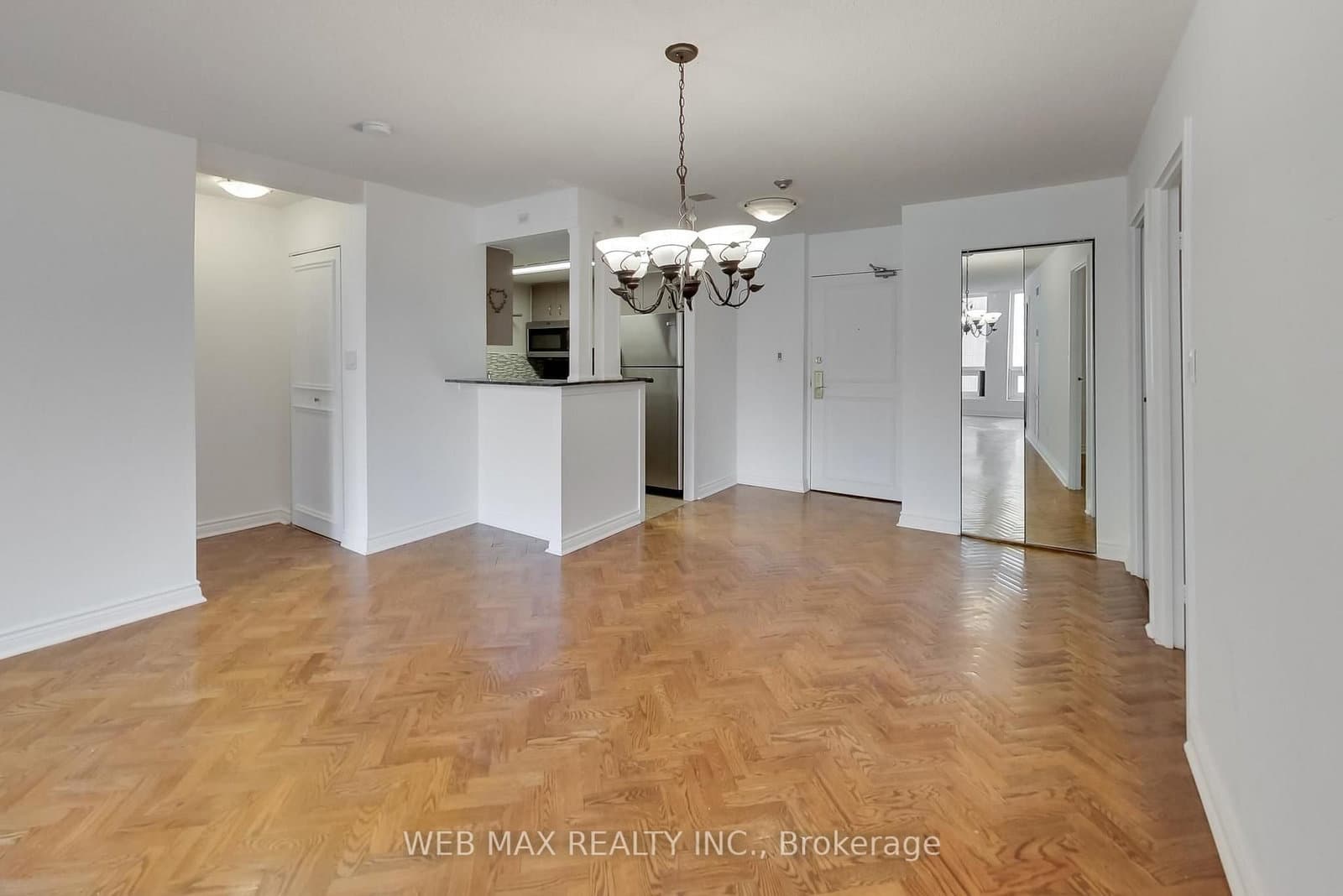 #1808 - 25 Grenville Street
