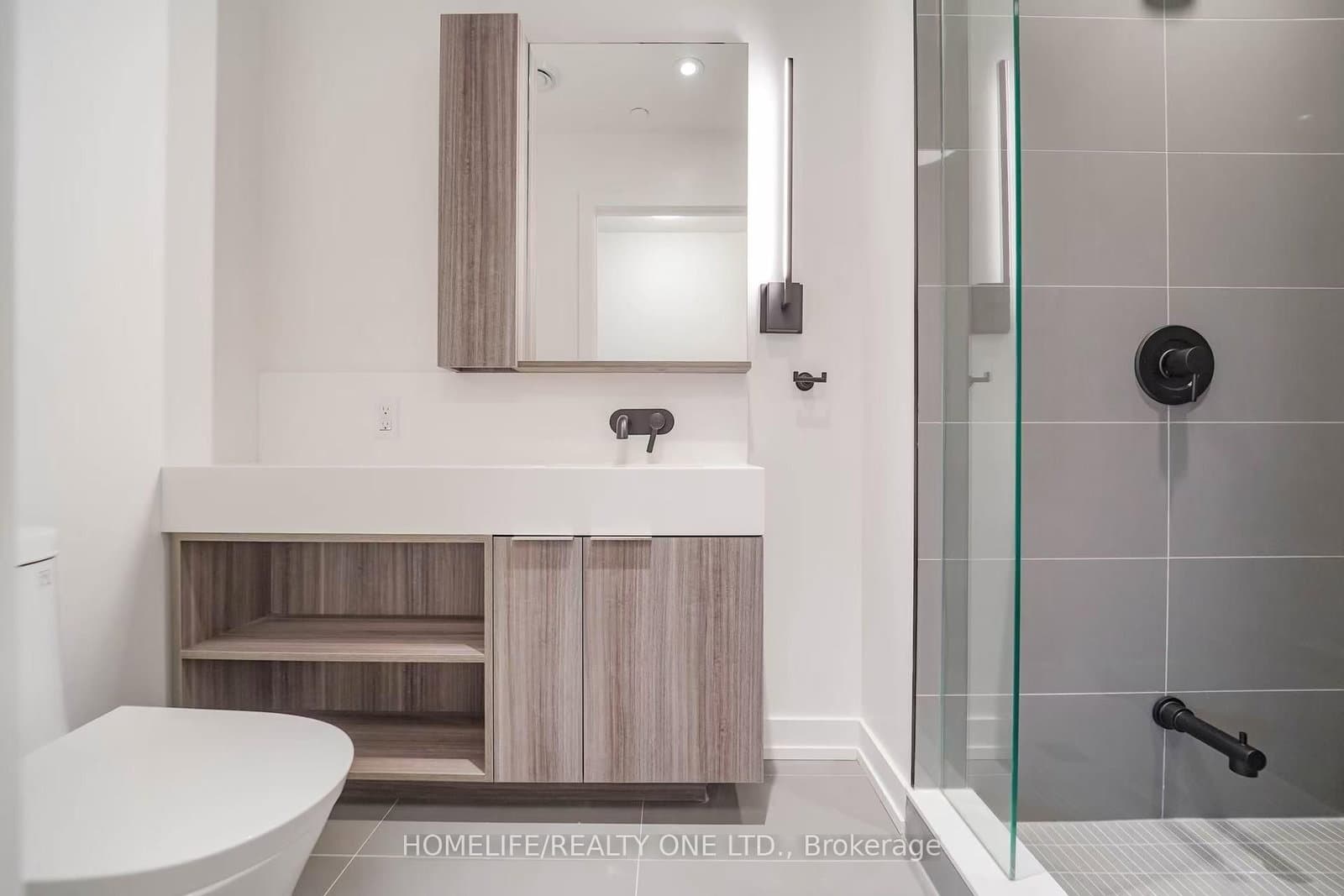 117 Broadway Avenue, Unit 1111 thumbnail 13