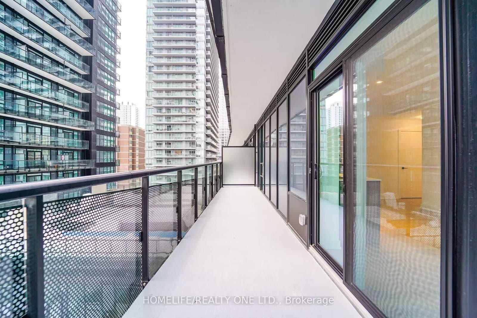117 Broadway Avenue, Unit 1111 thumbnail 16