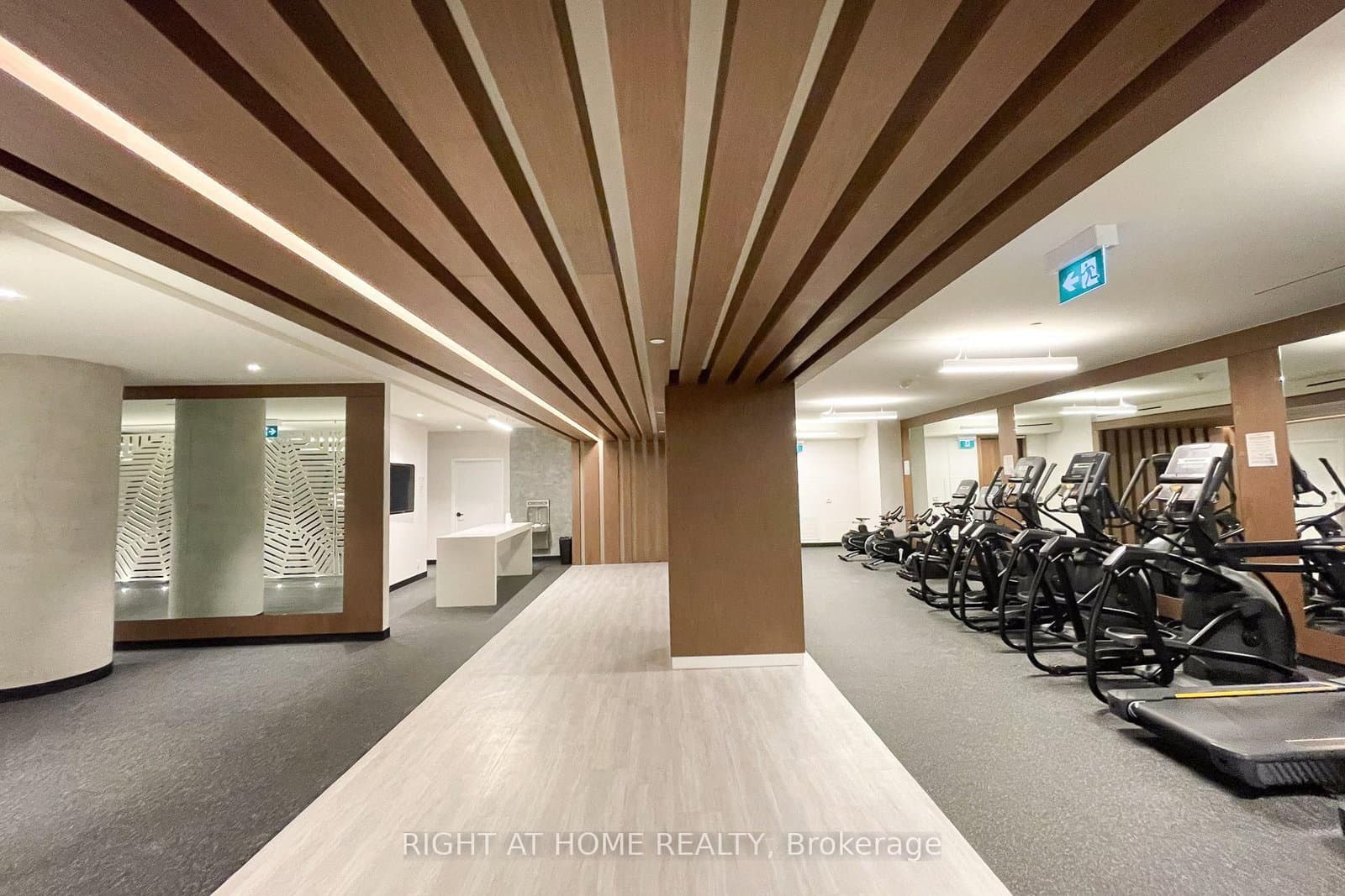 5 DEFRIES Street, Unit 2211 thumbnail 20