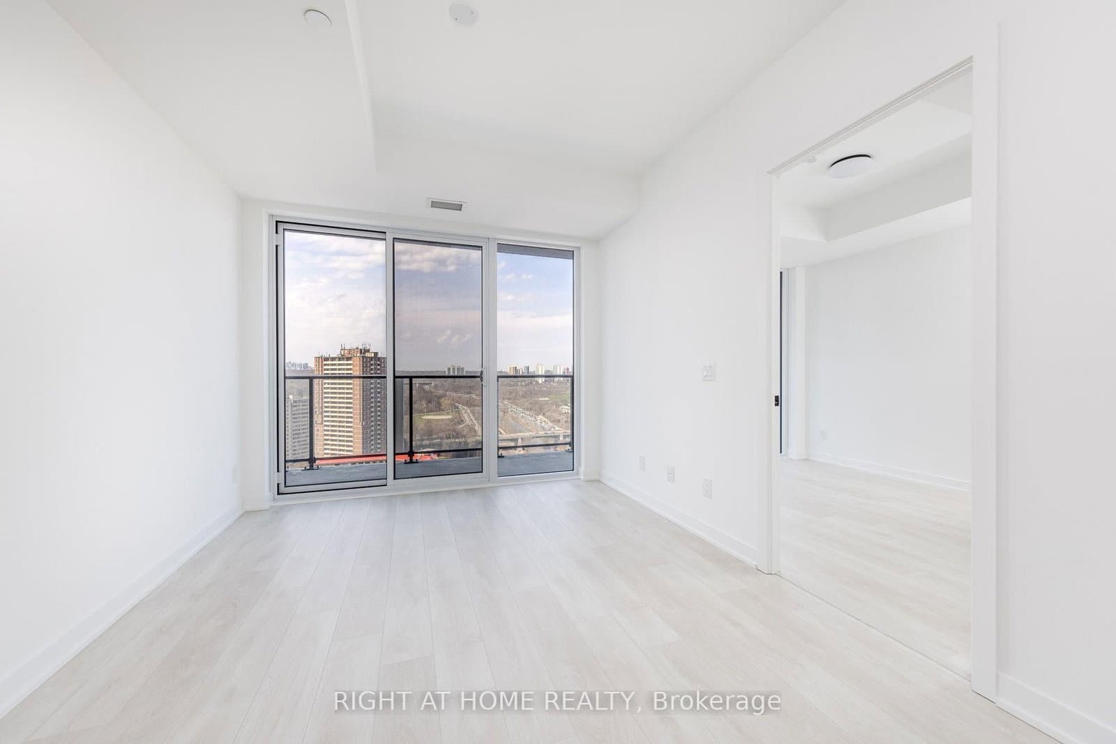 5 DEFRIES Street, Unit 2211 thumbnail 7