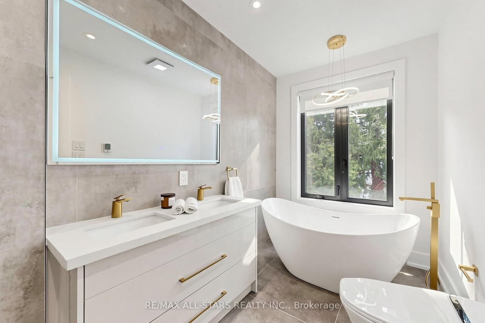 127 Banff Road thumbnail 26