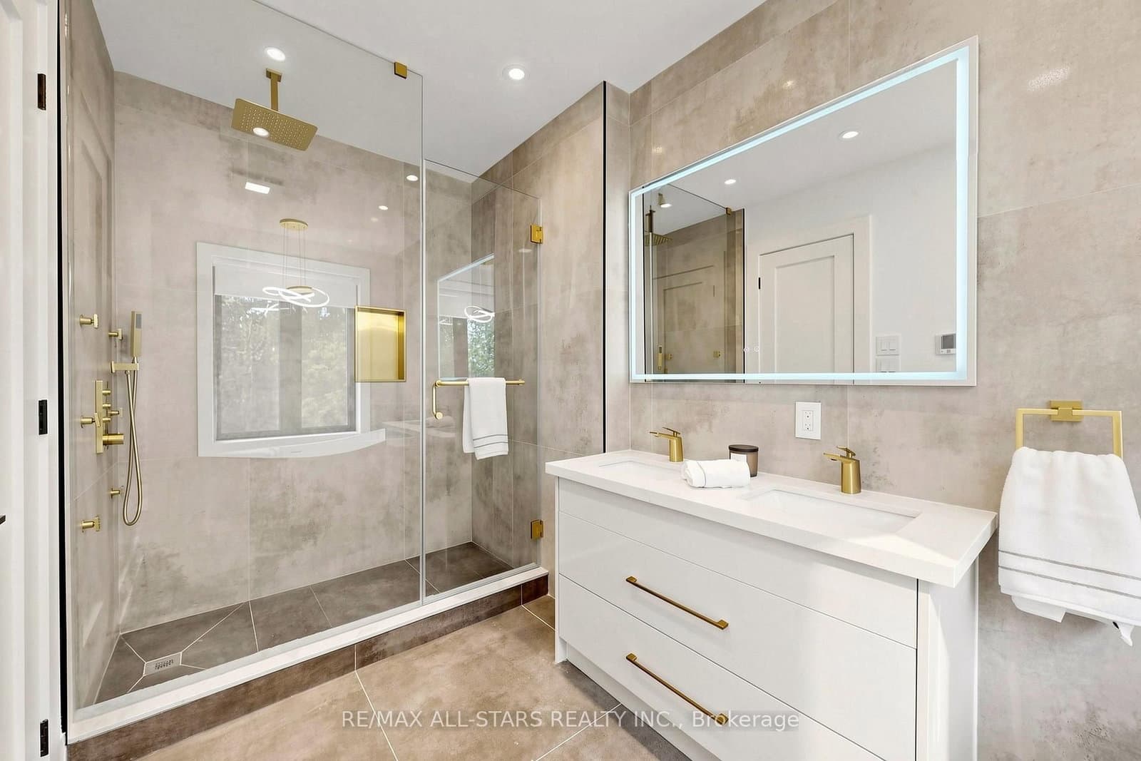 127 Banff Road thumbnail 27