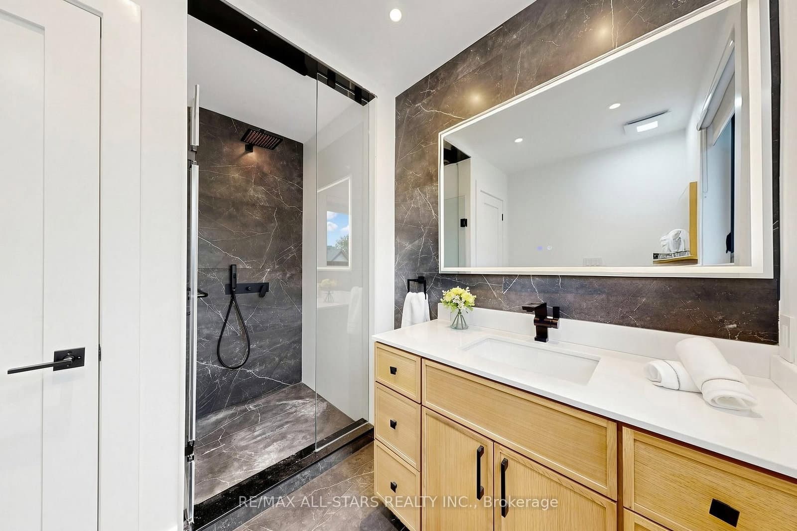 127 Banff Road thumbnail 31