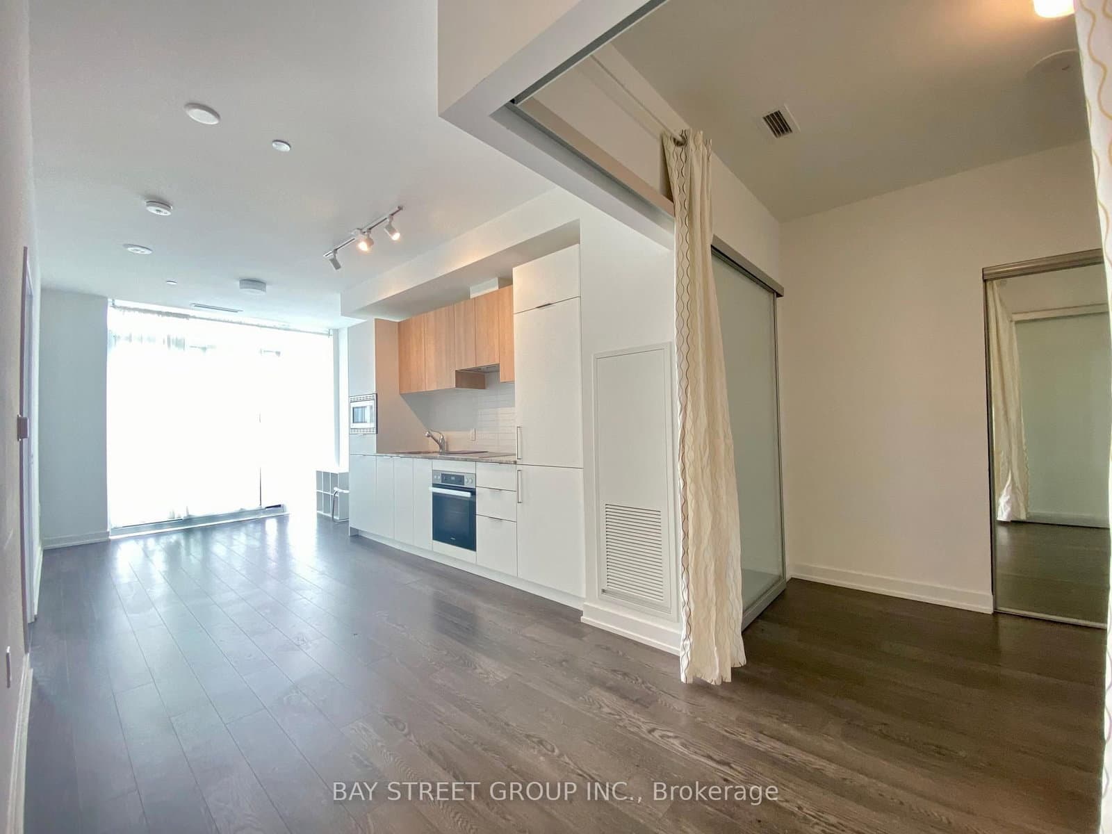 20 O'Neill Road, Unit 1613 thumbnail 5