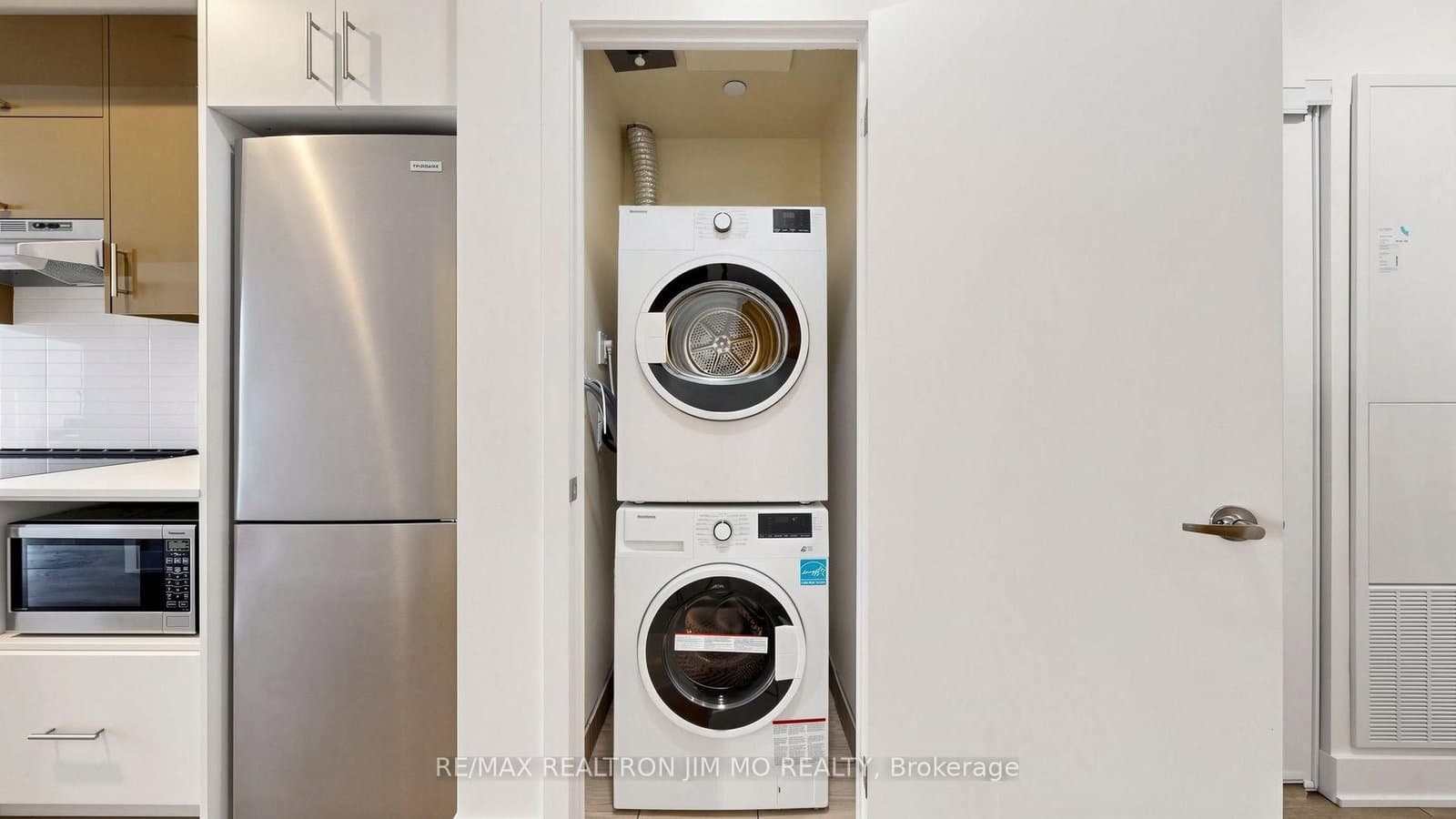 188 Fairview Mall Drive, Unit 522 thumbnail 26