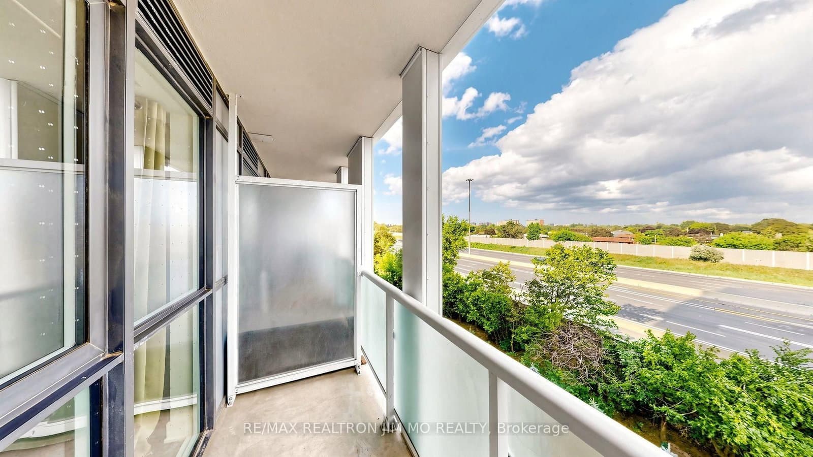 188 Fairview Mall Drive, Unit 522 thumbnail 29
