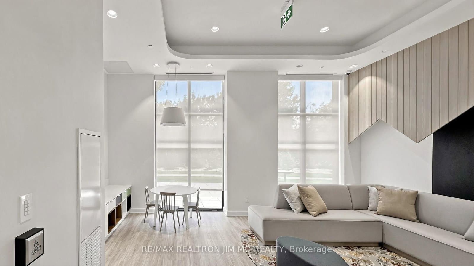 188 Fairview Mall Drive, Unit 522 thumbnail 36