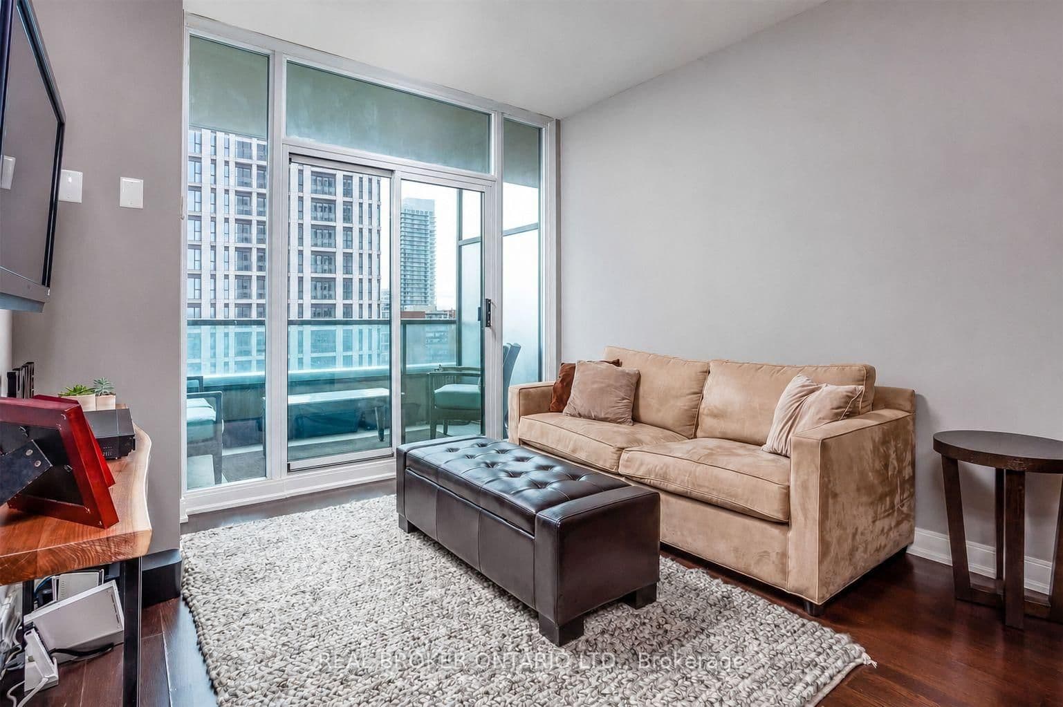 88 Broadway Avenue, Unit 1304 thumbnail 3