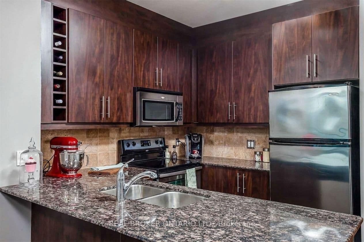 88 Broadway Avenue, Unit 1304 thumbnail 6