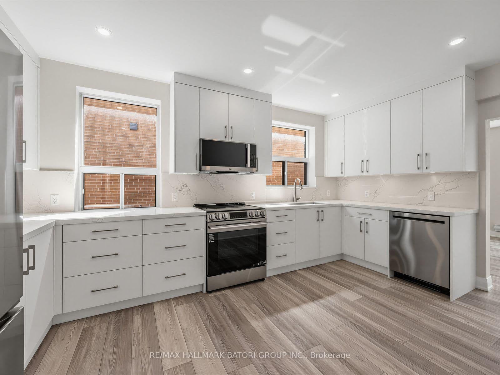 6 Croydon Road, Unit 2 thumbnail 13