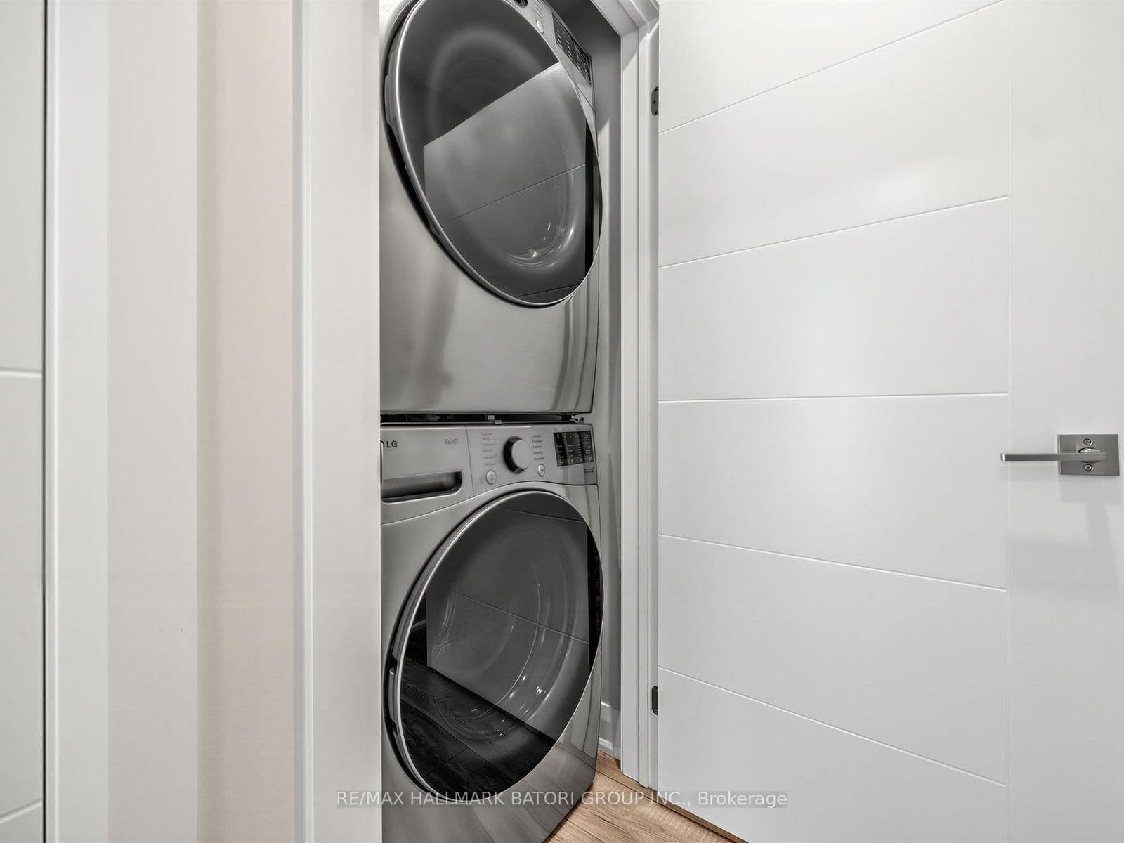 6 Croydon Road, Unit 2 thumbnail 24
