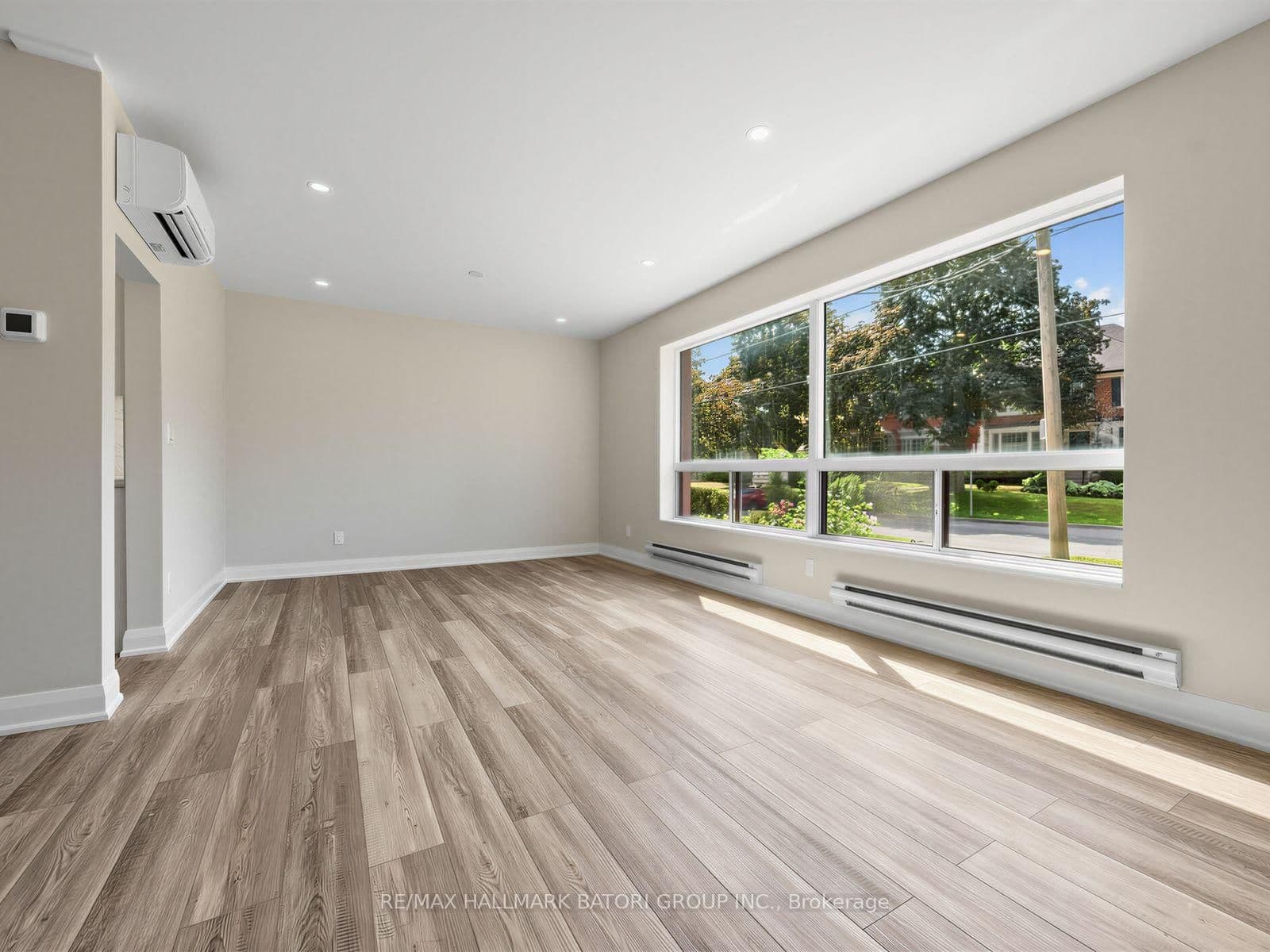 6 Croydon Road, Unit 2 thumbnail 4