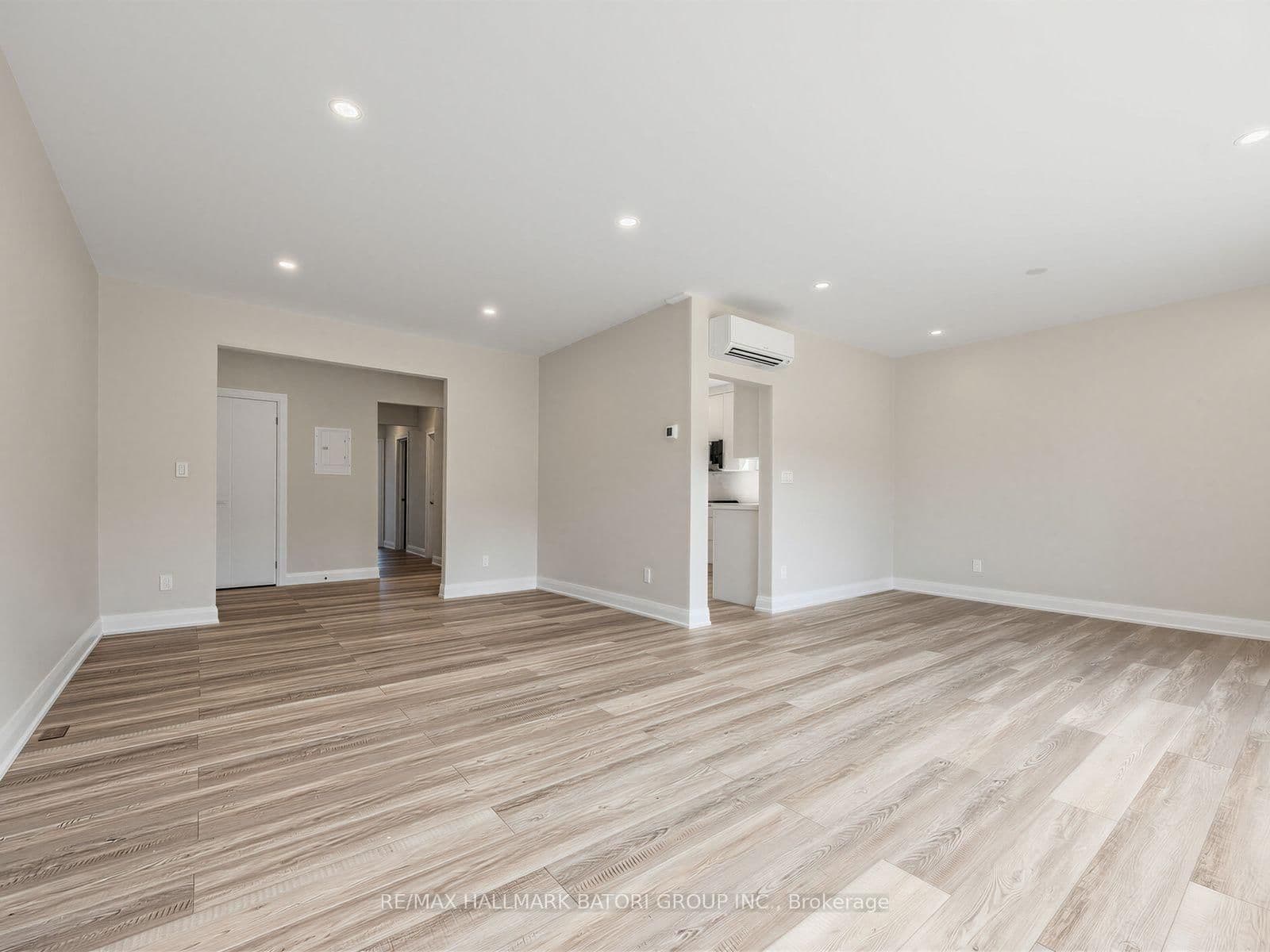 6 Croydon Road, Unit 2 thumbnail 5