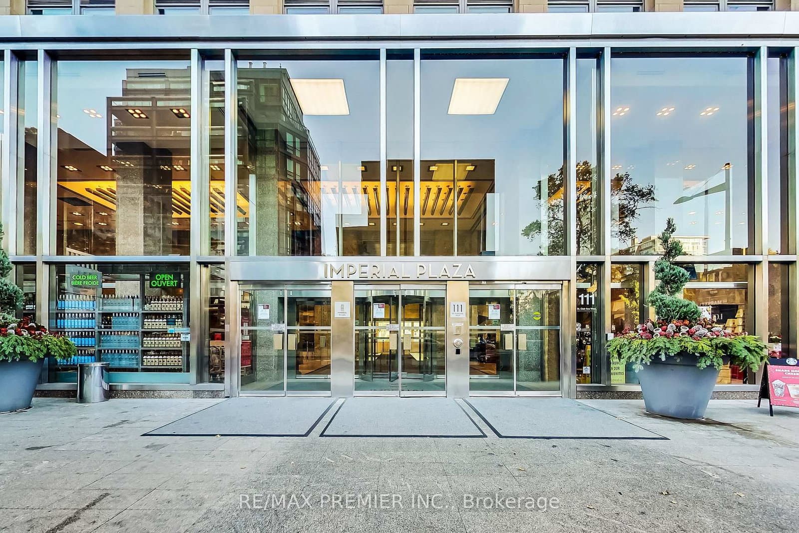111 St. Clair Avenue W, Unit 1218 thumbnail 10
