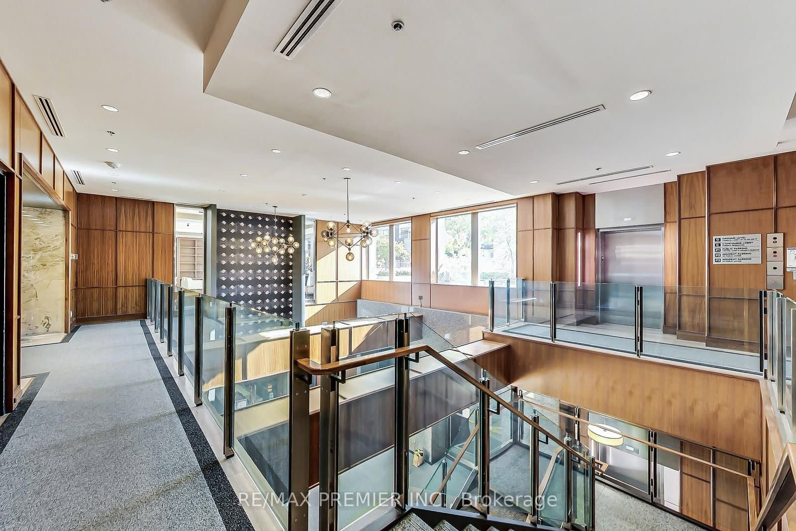111 St. Clair Avenue W, Unit 1218 thumbnail 12