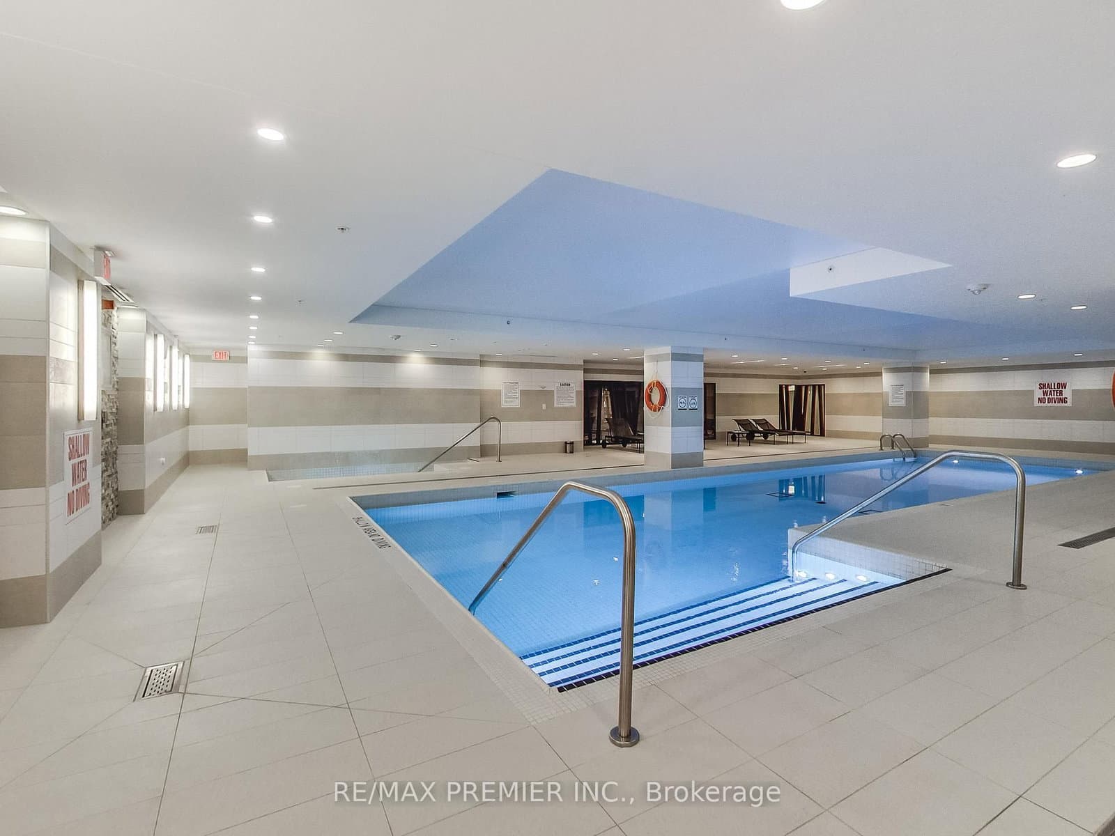 111 St. Clair Avenue W, Unit 1218 thumbnail 14