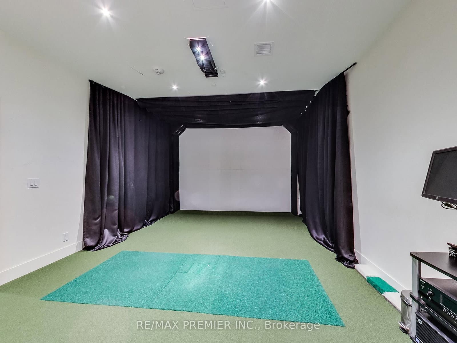 111 St. Clair Avenue W, Unit 1218 thumbnail 15