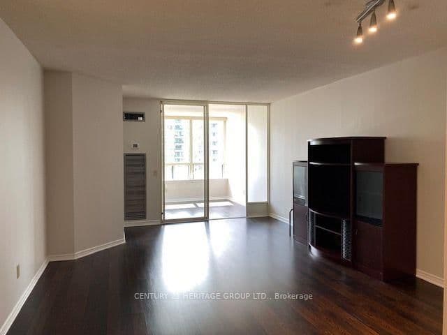 7 Bishop Avenue, Unit 1204 thumbnail 11